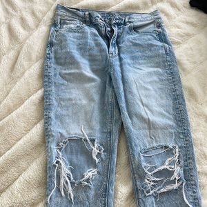 American eagle mom jeans